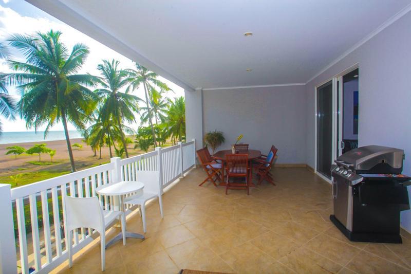 The Palms Ocean Club Resort Хако Экстерьер фото